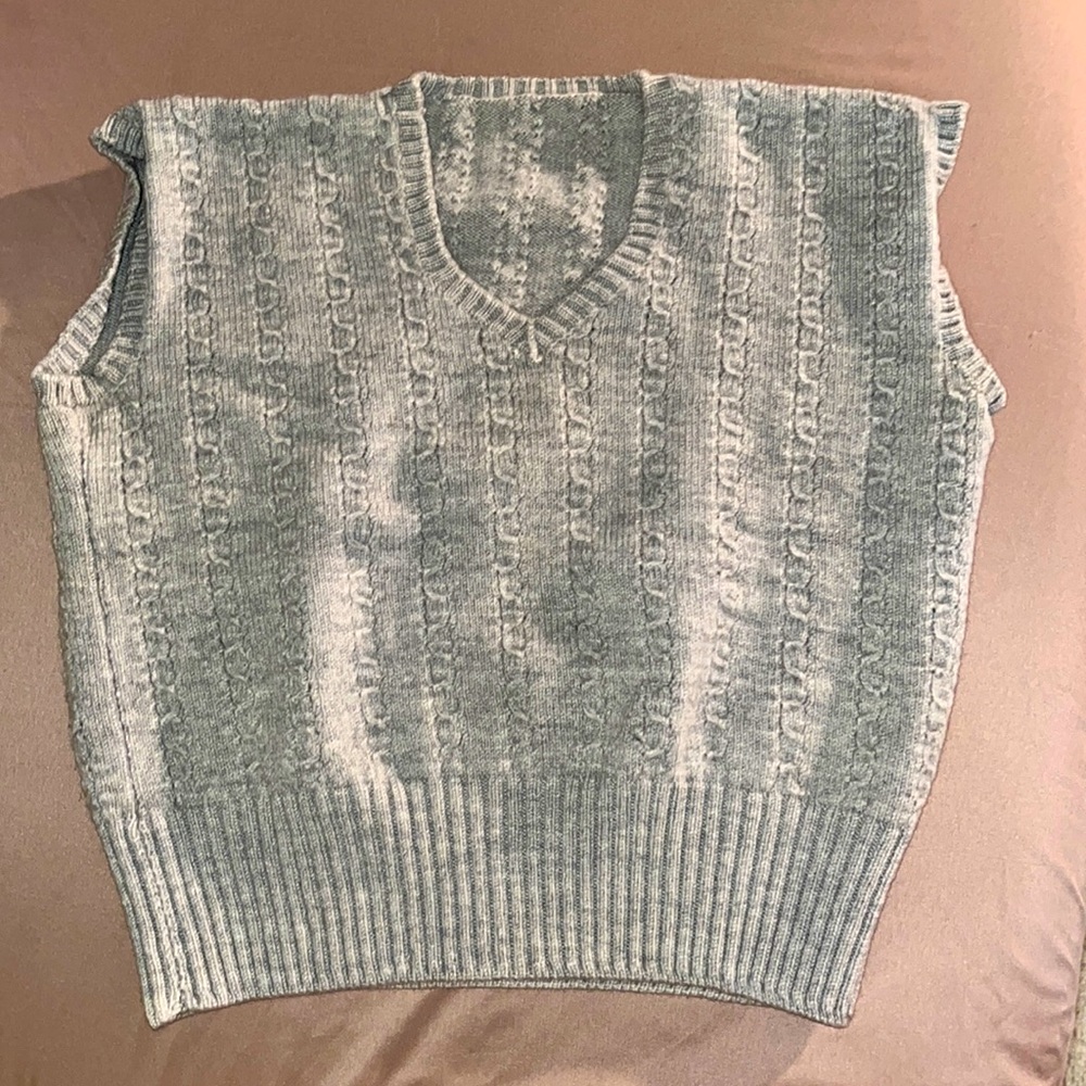 Knitted Grey vest